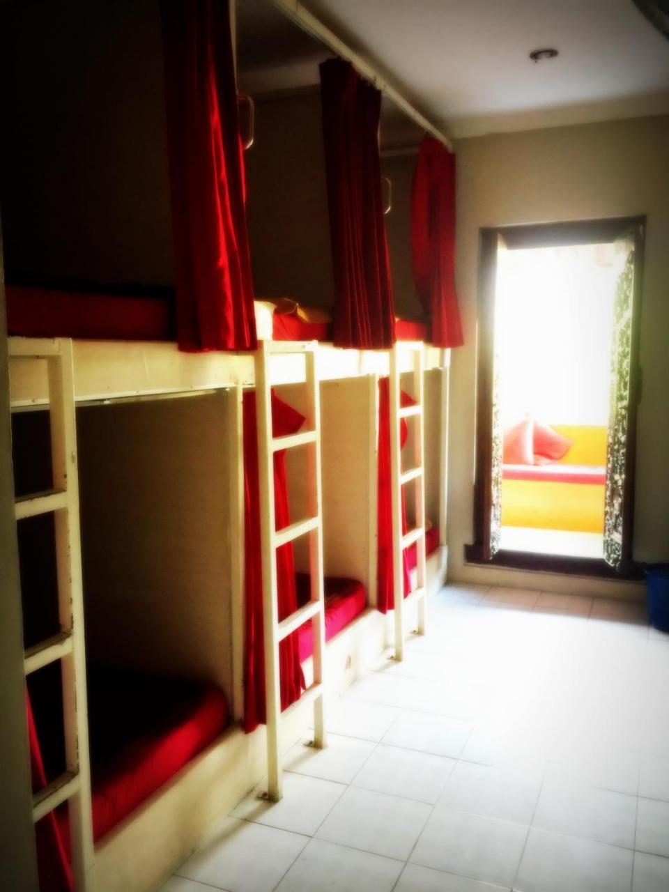 Ubud Market Hostel Екстер'єр фото